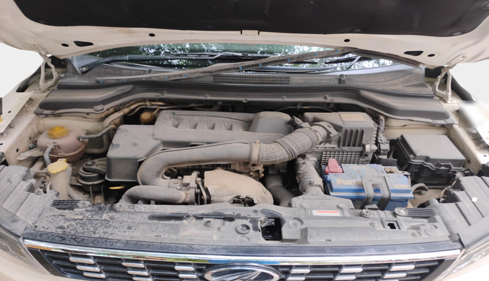 2019 Mahindra XUV300 W8 1.5 DIESEL, Diesel, Manual, 1,41,342 km, exterior
