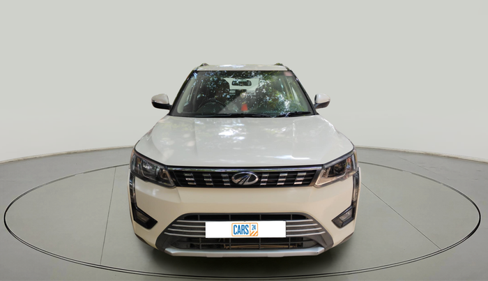 2019 Mahindra XUV300 W8 1.5 DIESEL, Diesel, Manual, 1,41,342 km, exterior