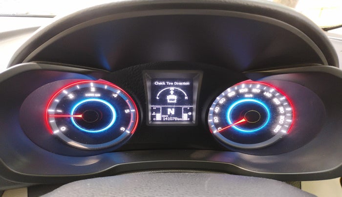 2019 Mahindra XUV300 W8 1.5 DIESEL, Diesel, Manual, 1,41,342 km, interior