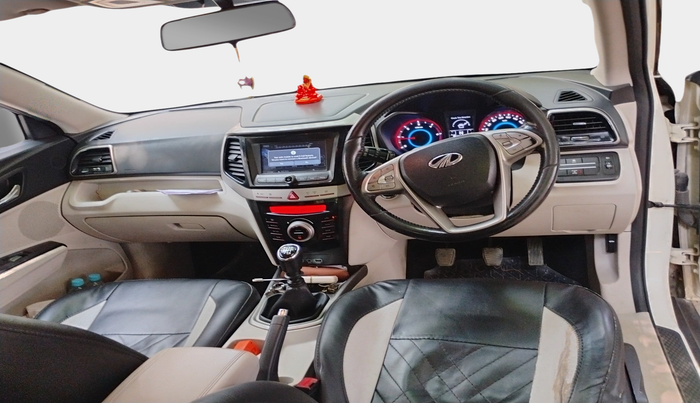 2019 Mahindra XUV300 W8 1.5 DIESEL, Diesel, Manual, 1,41,342 km, interior