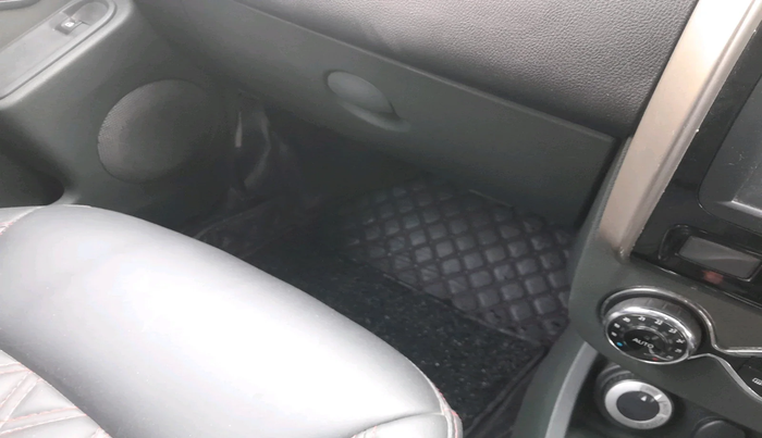 2016 Renault Duster 110 PS RXZ 4X4 MT DIESEL, Diesel, Manual, 1,34,326 km, interior