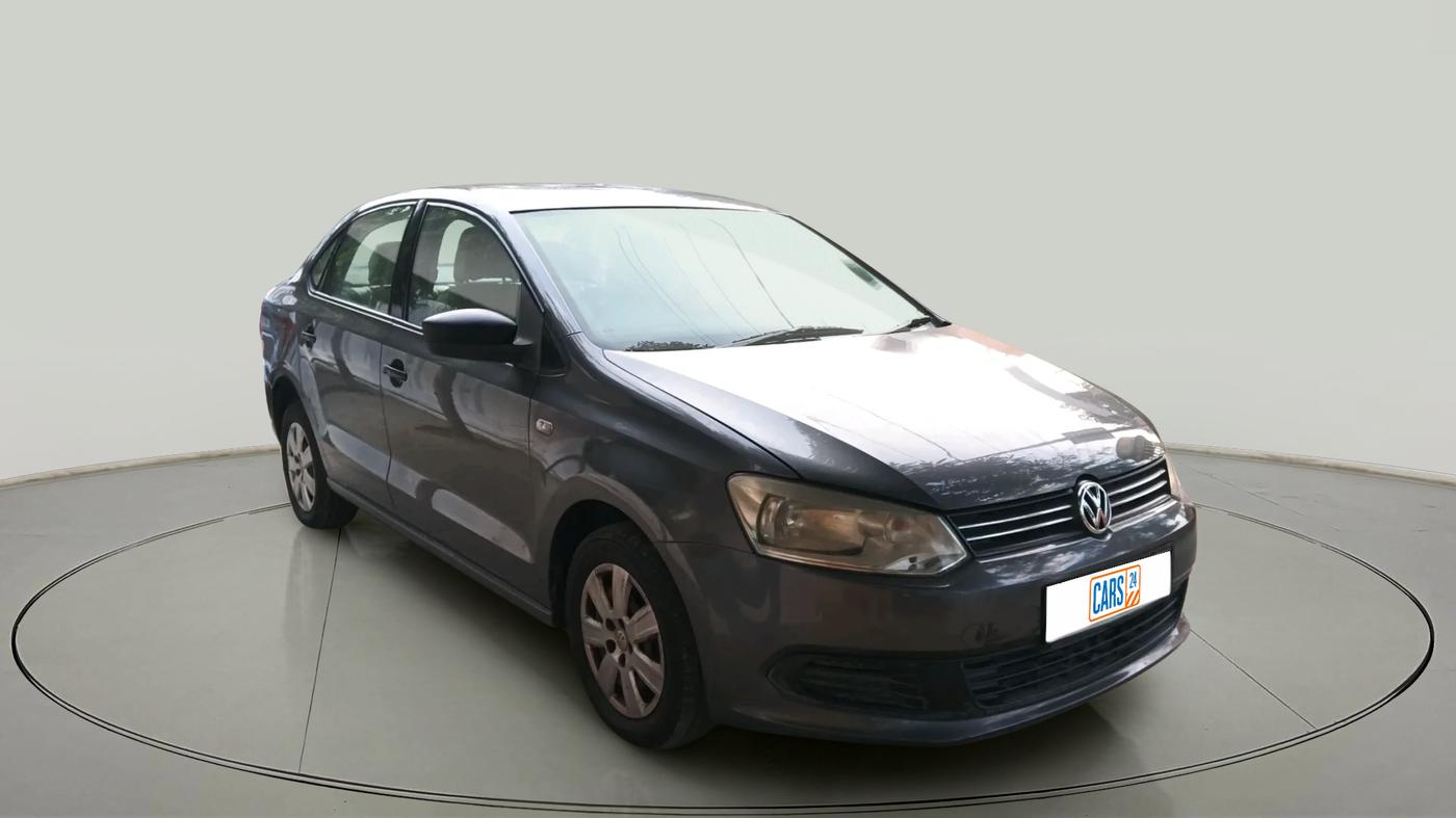 2013 Volkswagen Vento TRENDLINE 1.6, Petrol, Manual, 1,23,447 km, exterior