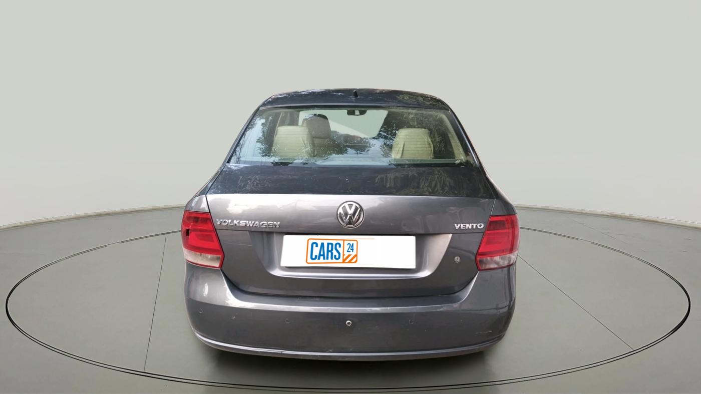 2013 Volkswagen Vento TRENDLINE 1.6, Petrol, Manual, 1,23,447 km, exterior