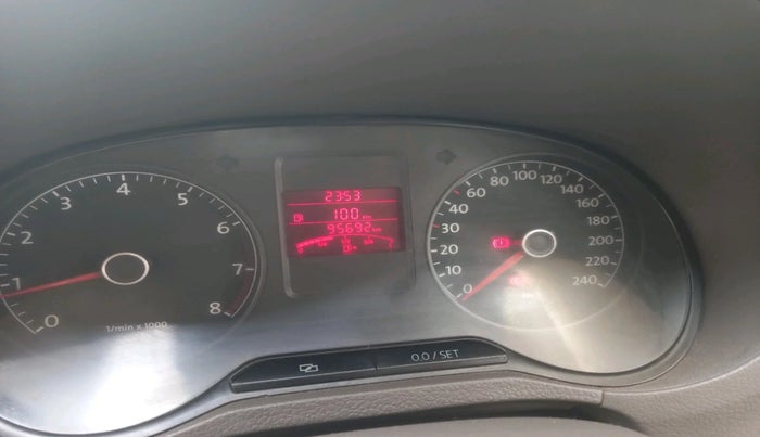 2011 Volkswagen Vento HIGHLINE 1.6 MPI, Petrol, Manual, 95,692 km, interior