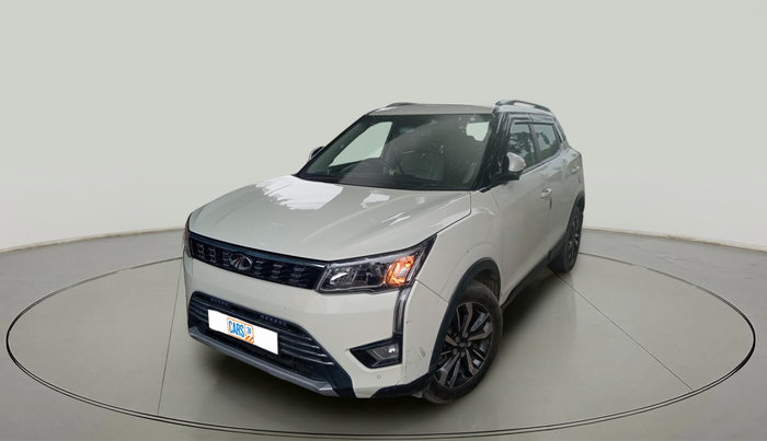 2019 Mahindra XUV300 W8 (O) 1.5 DIESEL, Diesel, Manual, 1,52,000 km, exterior