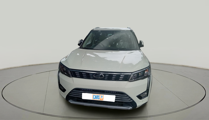 2019 Mahindra XUV300 W8 (O) 1.5 DIESEL, Diesel, Manual, 1,52,000 km, exterior