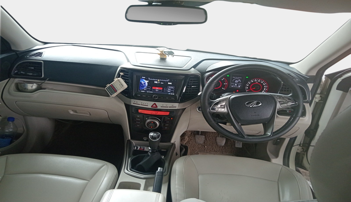 2019 Mahindra XUV300 W8 (O) 1.5 DIESEL, Diesel, Manual, 1,52,000 km, interior