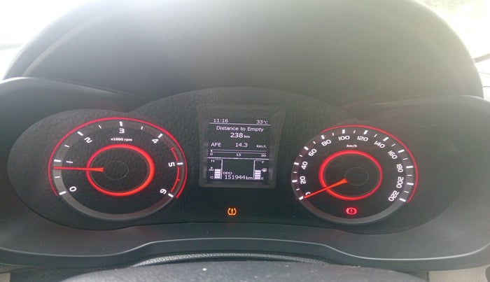 2019 Mahindra XUV300 W8 (O) 1.5 DIESEL, Diesel, Manual, 1,52,000 km, interior