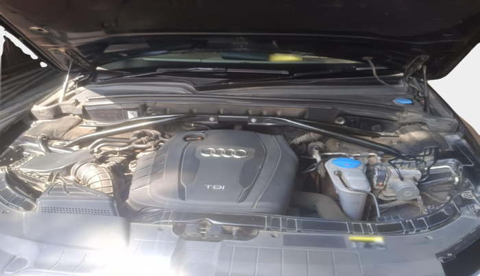 2013 Audi Q5 2.0 TDI QUATTRO, Diesel, Automatic, 1,82,954 km, exterior