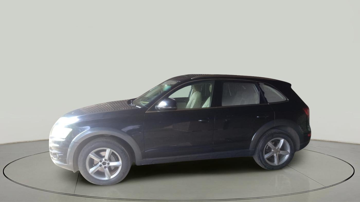2013 Audi Q5 2.0 TDI QUATTRO, Diesel, Automatic, 1,83,000 km, exterior
