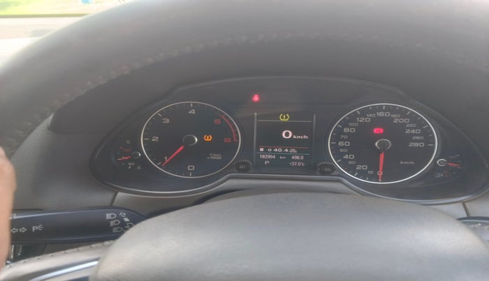 2013 Audi Q5 2.0 TDI QUATTRO, Diesel, Automatic, 1,82,954 km, interior