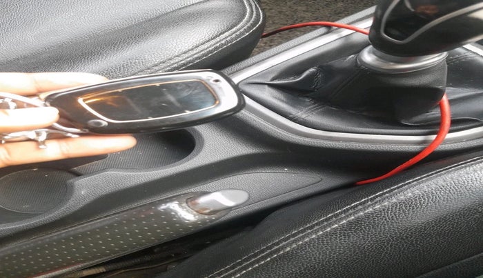 2015 Hyundai Creta SX (O) 1.6 DIESEL, Diesel, Manual, 3,16,792 km, interior