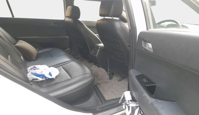 2015 Hyundai Creta SX (O) 1.6 DIESEL, Diesel, Manual, 3,16,792 km, interior