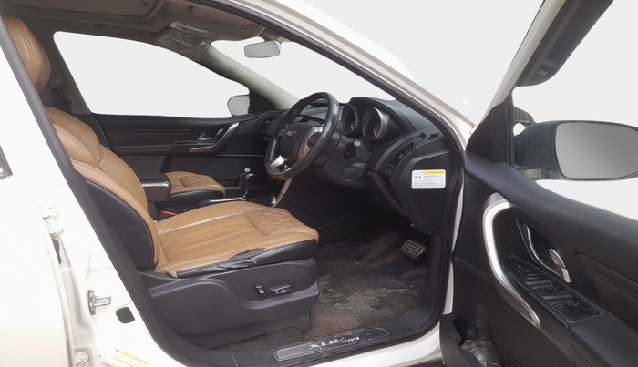 2019 Mahindra XUV500 W11 AT, Diesel, Automatic, 69,231 km, interior