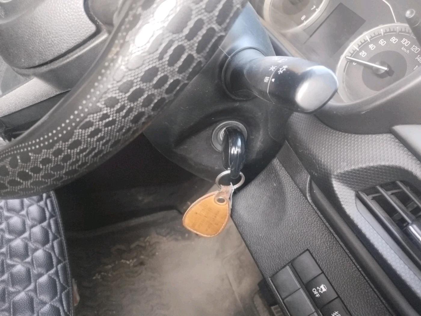 2023 Maruti BREZZA LXI, Petrol, Manual, 28,083 km, interior