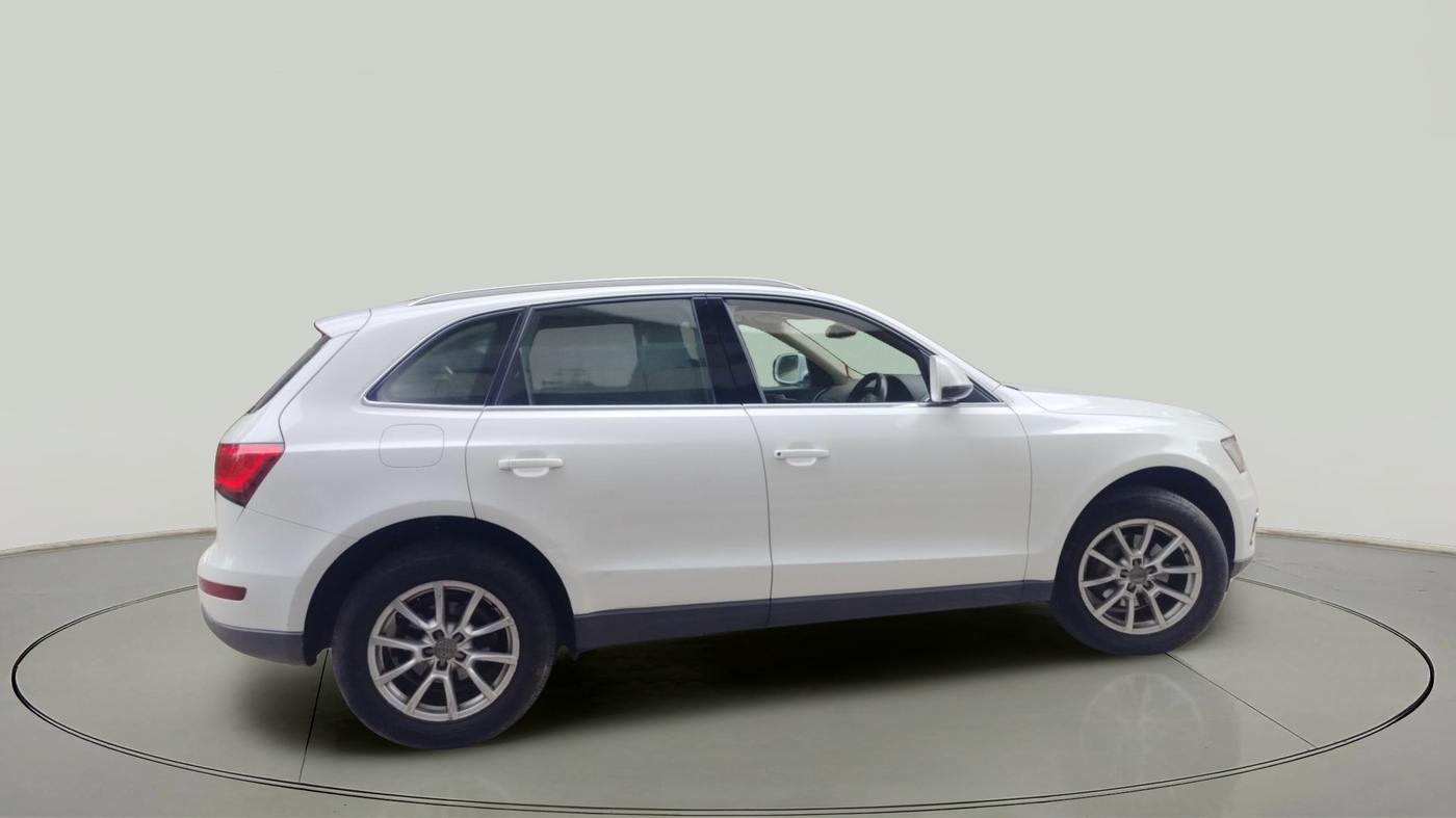 2013 Audi Q5 2.0 TDI QUATTRO, Diesel, Automatic, 1,40,731 km, exterior