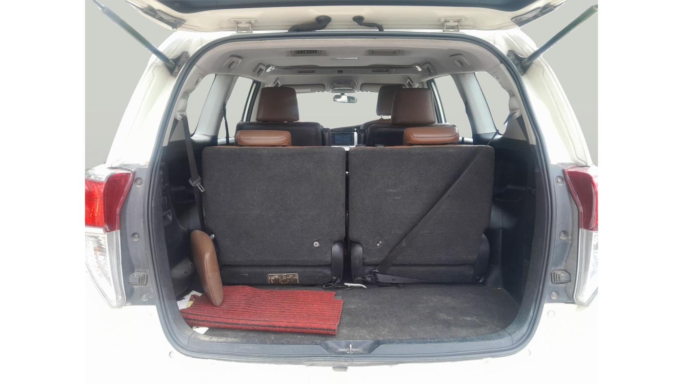 2016 Toyota Innova Crysta 2.8 ZX AT 7 STR, Diesel, Automatic, 2,38,247 km, exterior