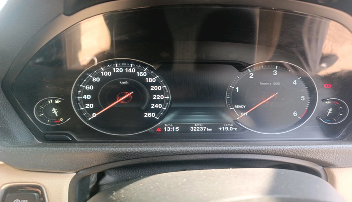 2018 BMW 3 Series 320d Luxury Line, Diesel, Automatic, 32,237 km, interior