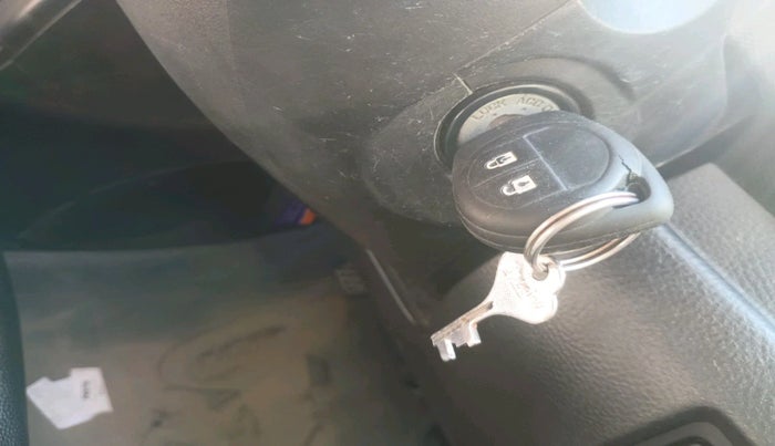 2014 Maruti Swift VXI, Petrol, Manual, 1,31,296 km, interior