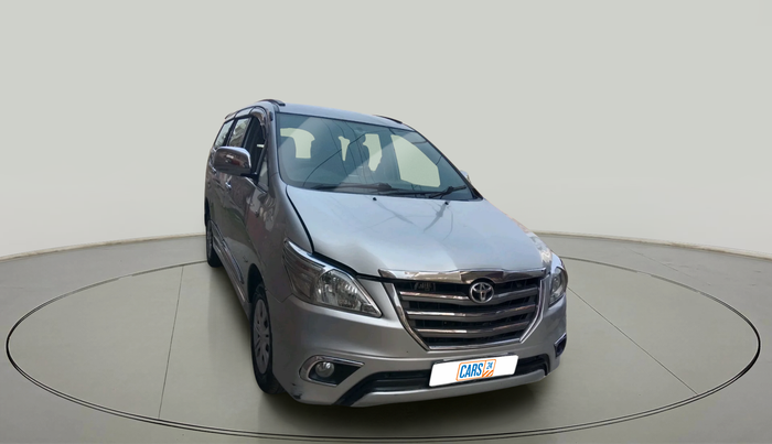 2014 Toyota Innova 2.5 GX 7 STR, Diesel, Manual, 96,442 km, exterior