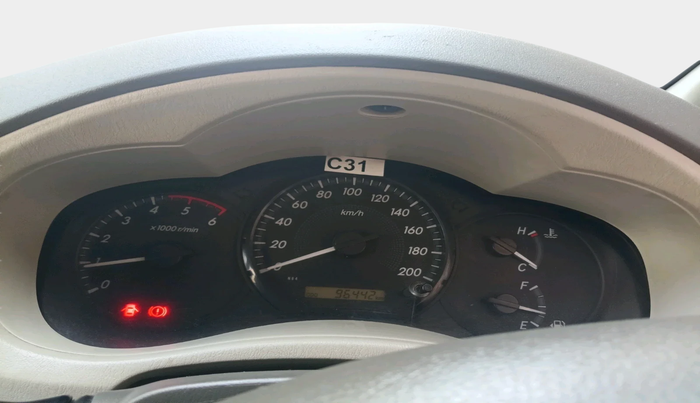 2014 Toyota Innova 2.5 GX 7 STR, Diesel, Manual, 96,442 km, interior