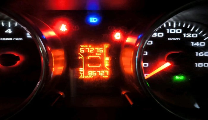 2017 Mahindra TUV300 T8, Diesel, Manual, 86,727 km, interior