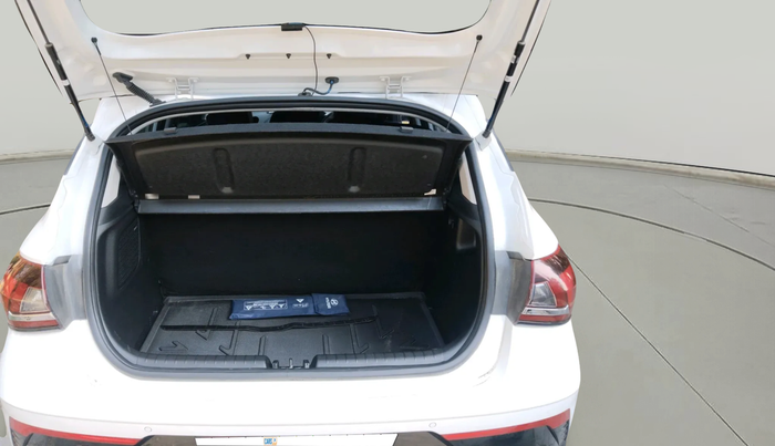 2025 Hyundai NEW I20 ASTA (O) 1.2 IVT, Petrol, Automatic, 4,840 km, exterior