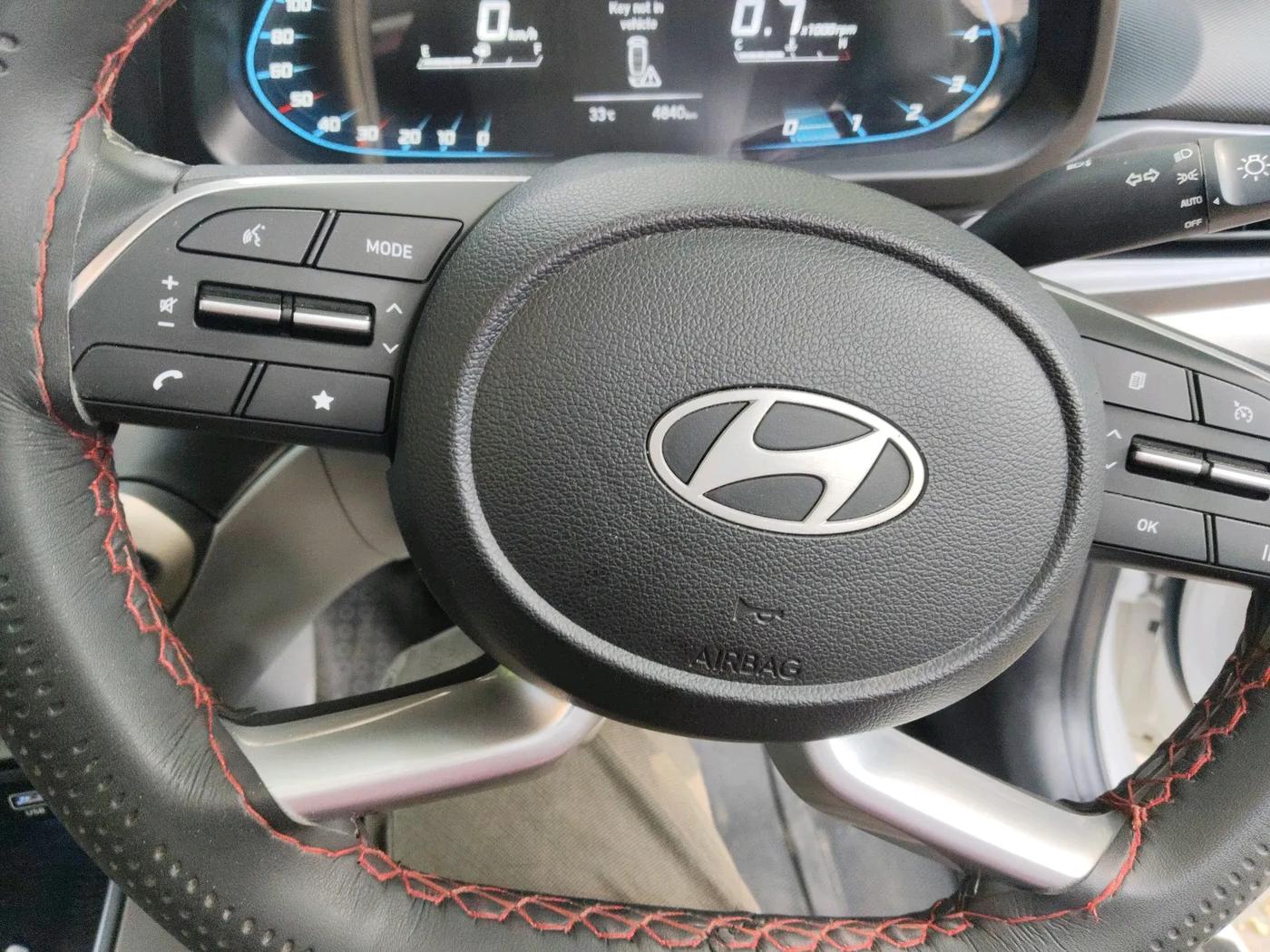 2025 Hyundai NEW I20 ASTA (O) 1.2 IVT, Petrol, Automatic, 4,840 km, interior