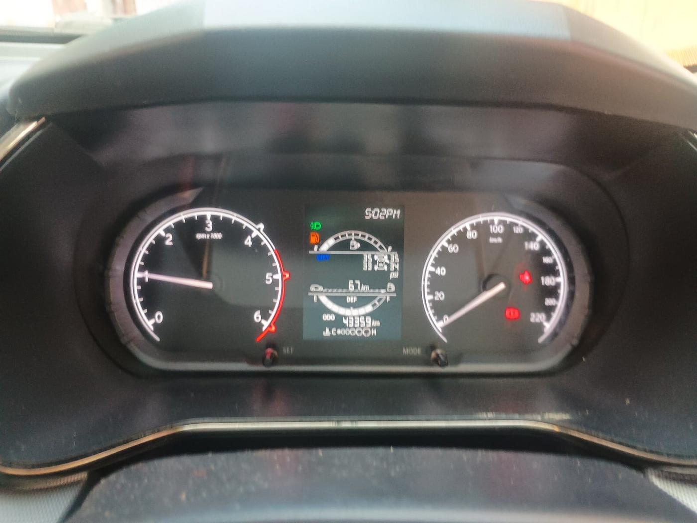 2022 Tata Safari XT PLUS, Diesel, Manual, 43,600 km, interior