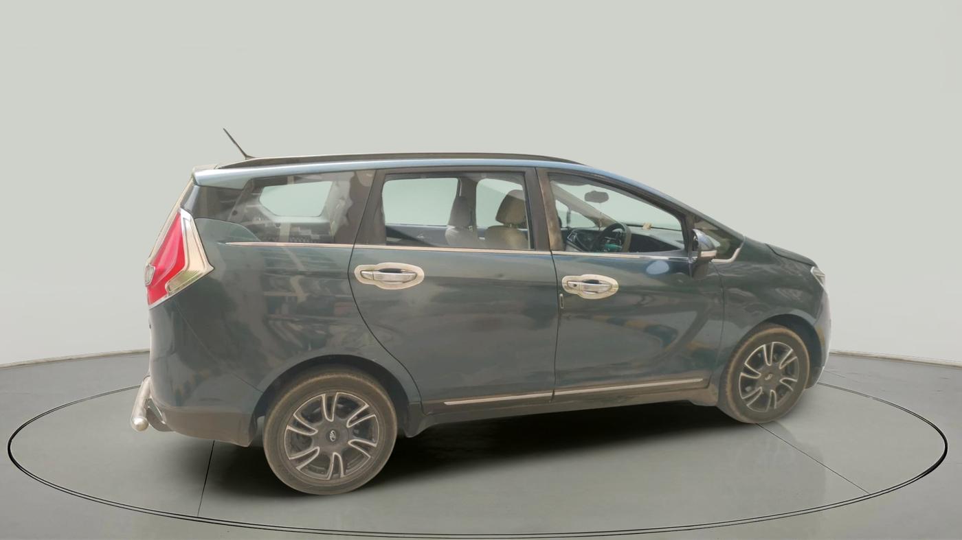 2018 Mahindra MARAZZO M8 7 STR, Diesel, Manual, 2,16,709 km, exterior