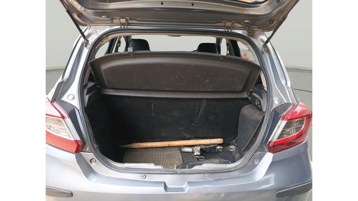 2019 Tata Tiago XT DIESEL, Diesel, Manual, 1,66,166 km, exterior