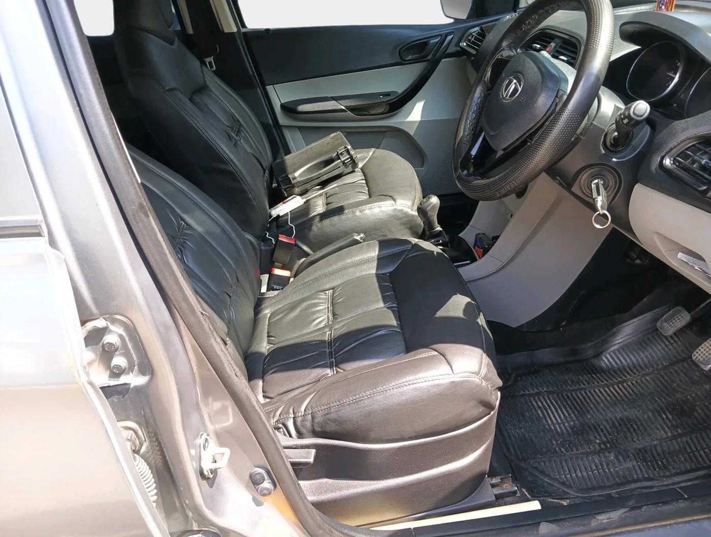 2019 Tata Tiago XT DIESEL, Diesel, Manual, 1,66,166 km, interior