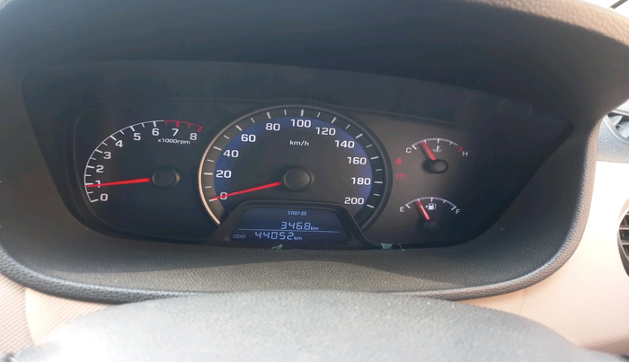 2015 Hyundai Xcent SX 1.2, Petrol, Manual, 44,052 km, interior