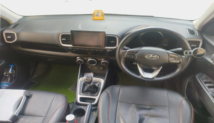 2020 Hyundai VENUE SX 1.5 CRDI, Diesel, Manual, 1,33,654 km, interior