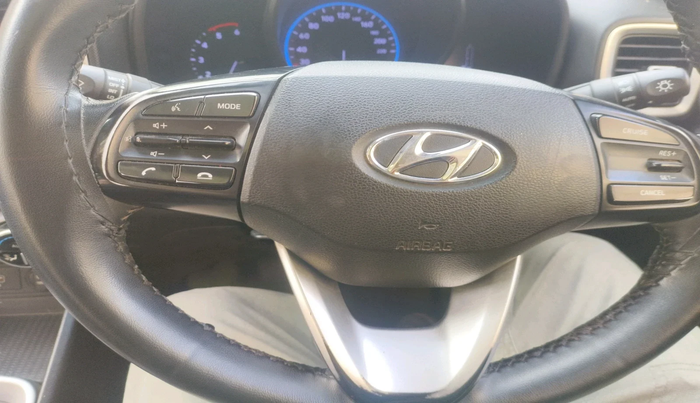 2020 Hyundai VENUE SX 1.5 CRDI, Diesel, Manual, 1,33,654 km, interior