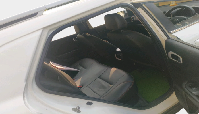 2020 Hyundai VENUE SX 1.5 CRDI, Diesel, Manual, 1,33,654 km, interior