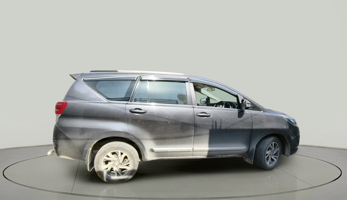 2022 Toyota Innova Crysta 2.7 GX 7 STR MT, Petrol, Manual, 90,880 km, exterior