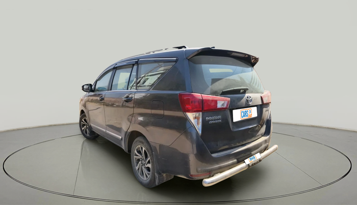 2022 Toyota Innova Crysta 2.7 GX 7 STR MT, Petrol, Manual, 90,880 km, exterior