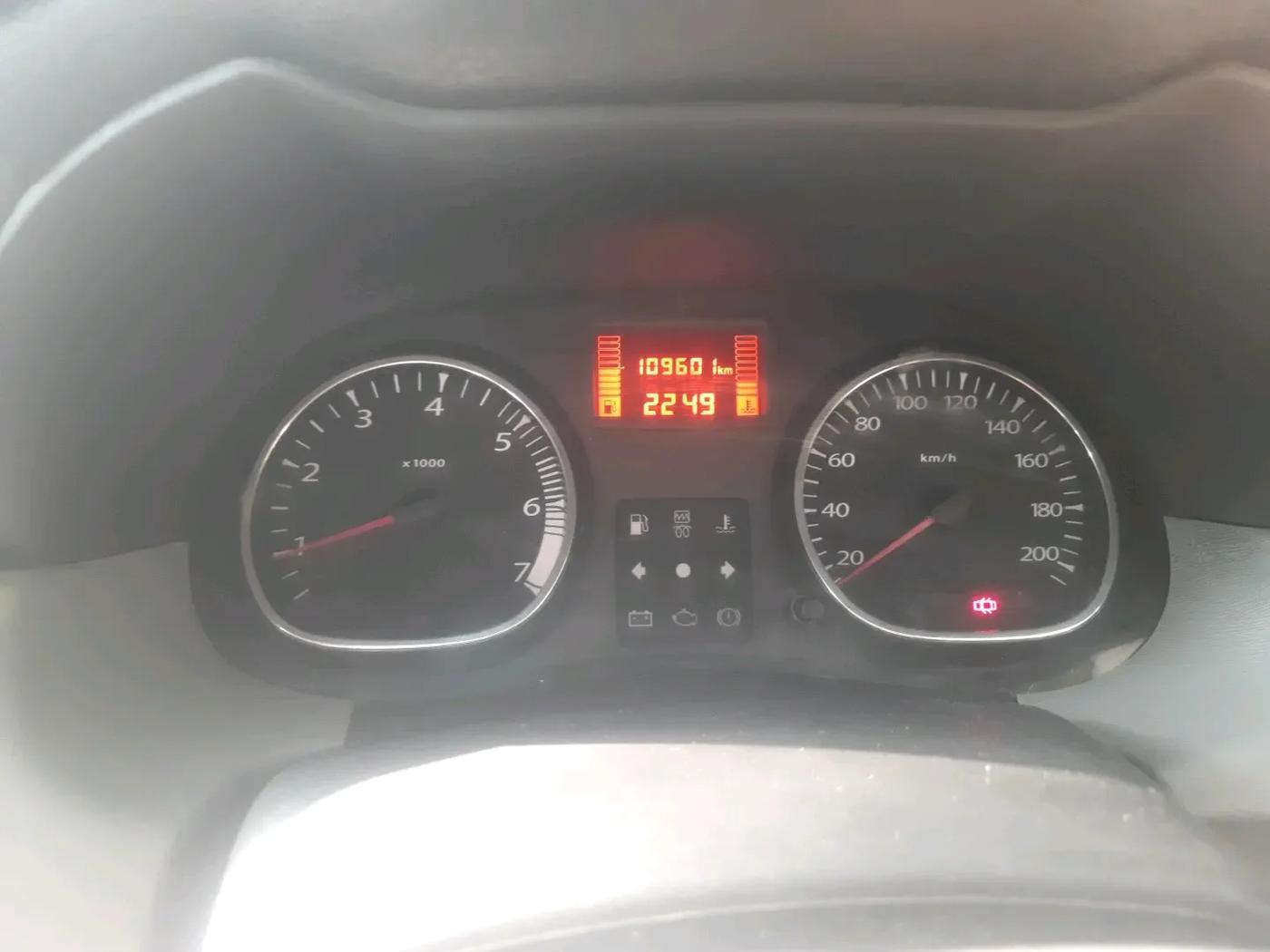 2014 Renault Duster 110 PS RXL ADVENTURE, Diesel, Manual, 1,09,601 km, interior