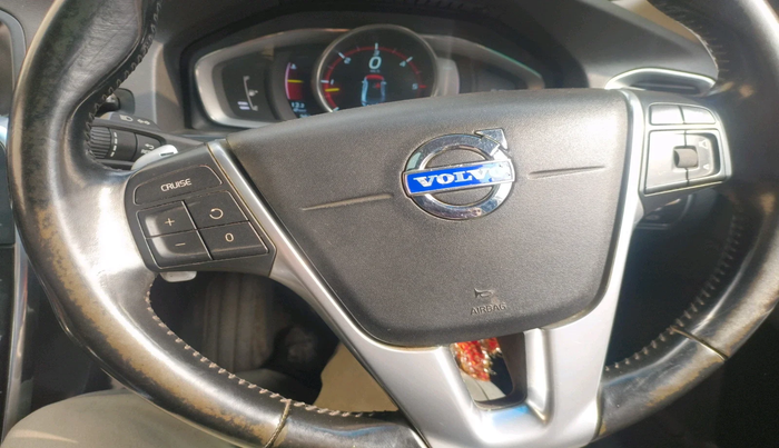 2015 Volvo S60 D5, Diesel, Automatic, 82,346 km, interior