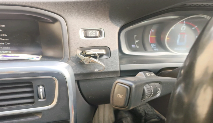 2015 Volvo S60 D5, Diesel, Automatic, 82,346 km, interior