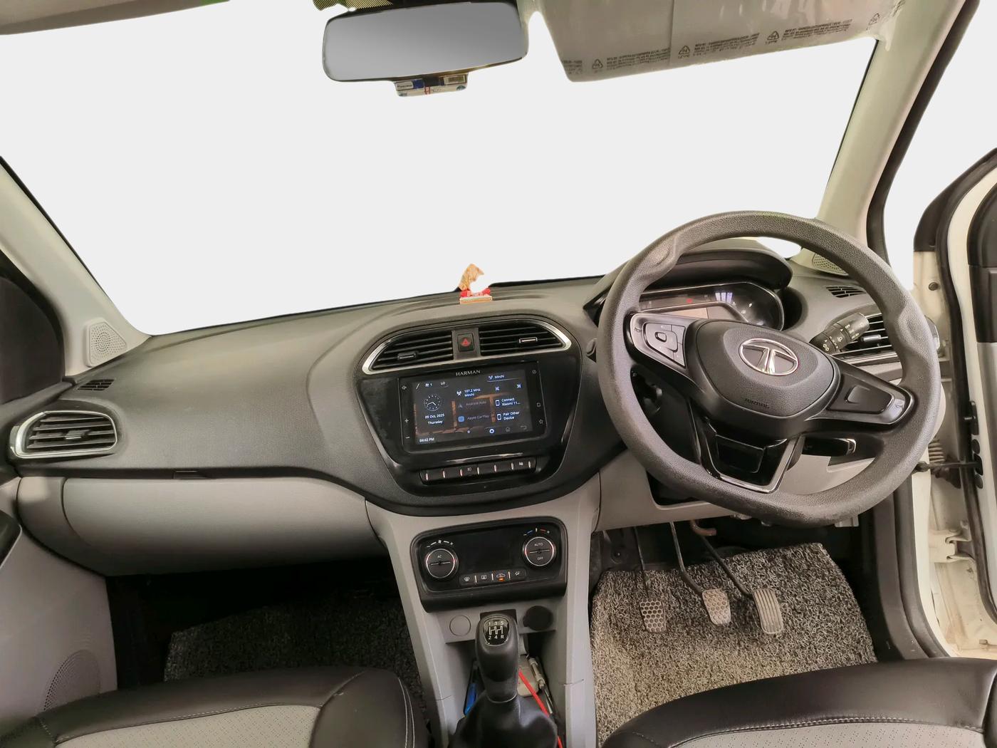 2021 Tata Tiago XZ PLUS DUAL TONE PETROL, Petrol, Manual, 44,213 km, interior