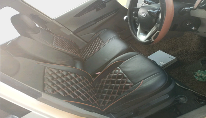 2015 Mahindra Kuv100 K8 D 6 STR, Diesel, Manual, 98,701 km, interior