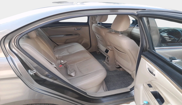 2018 Maruti Ciaz ALPHA  AT 1.5 SHVS PETROL, Petrol, Automatic, 71,078 km, interior