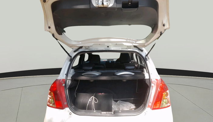 2010 Maruti Swift VXI, Petrol, Manual, 94,395 km, exterior