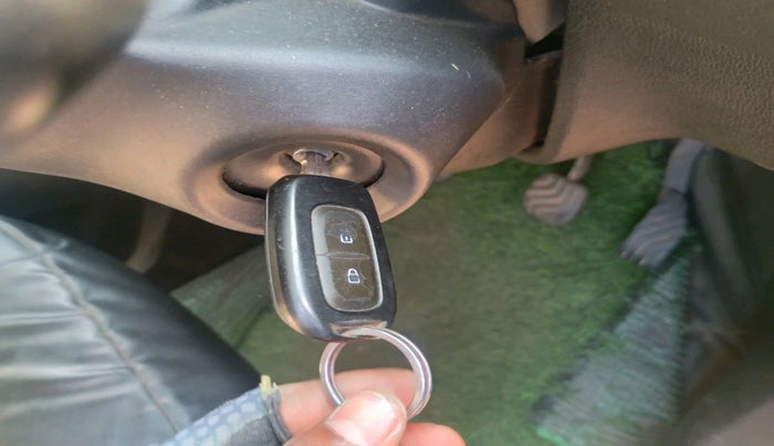 2021 Renault Kiger RXL MT, Petrol, Manual, 83,303 km, interior