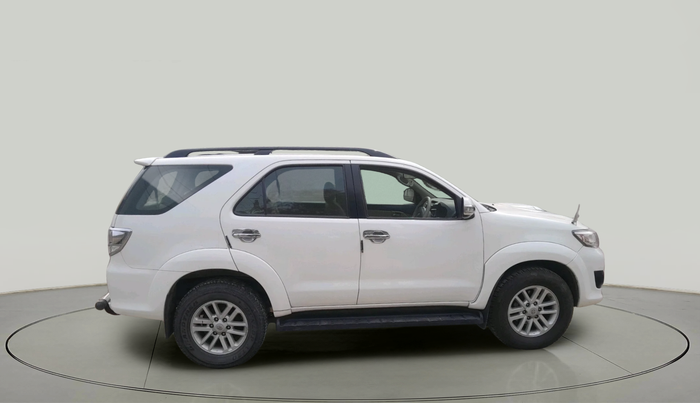 2014 Toyota Fortuner 3.0 4X2 MT, Diesel, Manual, 1,84,495 km, exterior