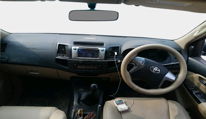 2014 Toyota Fortuner 3.0 4X2 MT, Diesel, Manual, 1,84,495 km, interior