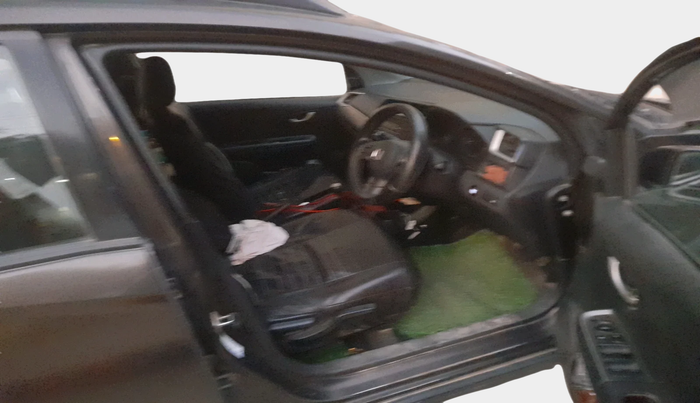 2016 Honda BR-V 1.5L I- DTEC V, Diesel, Manual, 1,70,975 km, interior