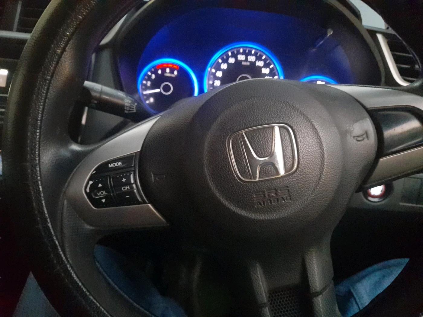 2016 Honda BR-V 1.5L I- DTEC V, Diesel, Manual, 1,70,975 km, interior